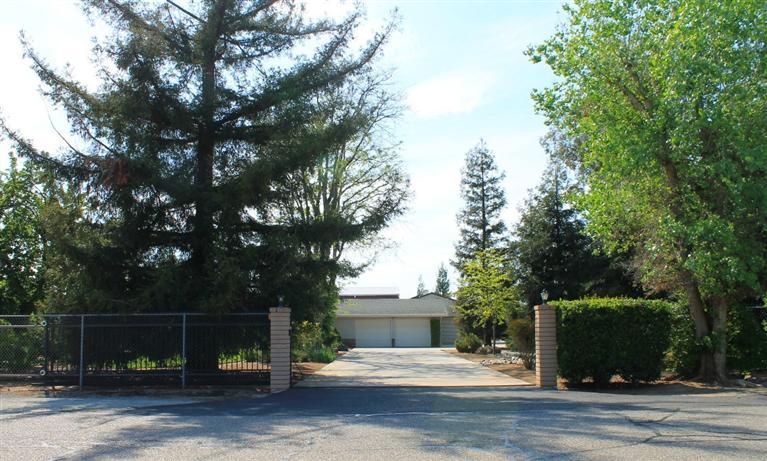 10847 N Purdue Ave, Clovis, CA 93619 photo 1