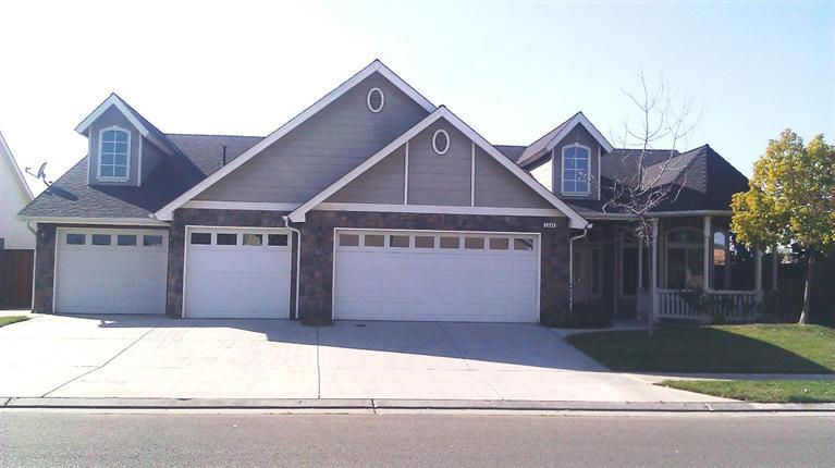 1964 N Cherry Ln, Clovis, CA 93619 photo 1