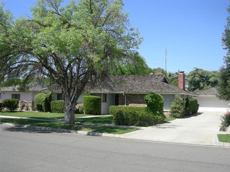 4575 E Weldon Ave, Fresno, CA 93703 photo 1