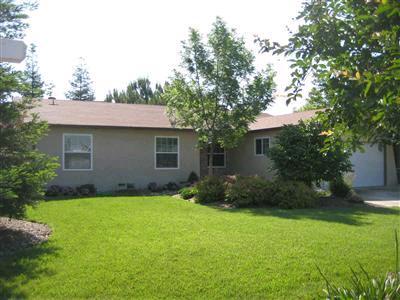1698 Beverly Ave, Clovis, CA 93611 photo 1