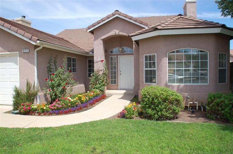 671 Hanson Ave, Clovis, CA 93611 photo 1