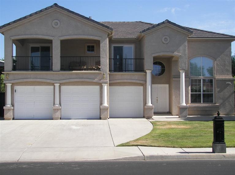 2433 Sierra Madre Ave, Clovis, CA 93611 photo 1