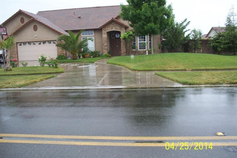 14021 W Kearney Blvd, Kerman, CA 93630 photo 1