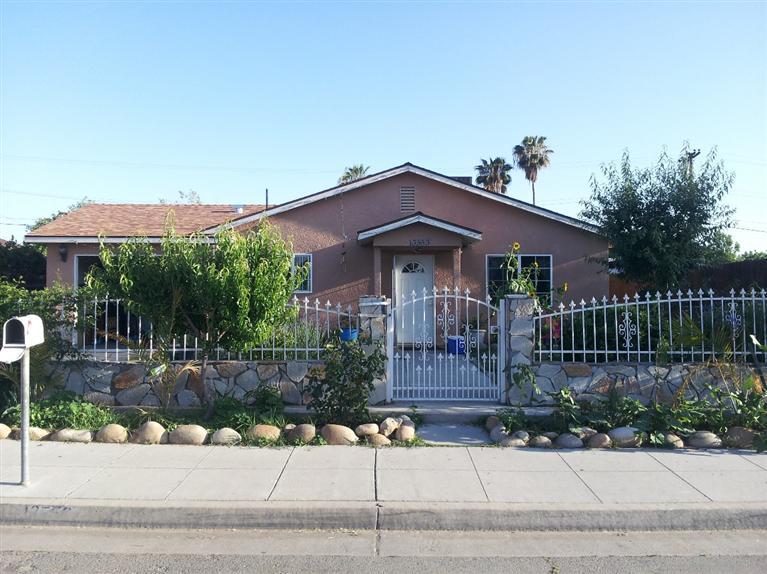 13553 E Young Ave, Parlier, CA 93648 photo 1