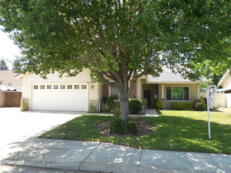 1668 Mckelvy Ave, Clovis, CA 93611 photo 1