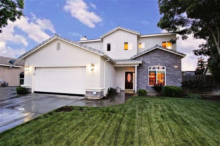 3821 Olive St, Selma, CA 93662 photo 1