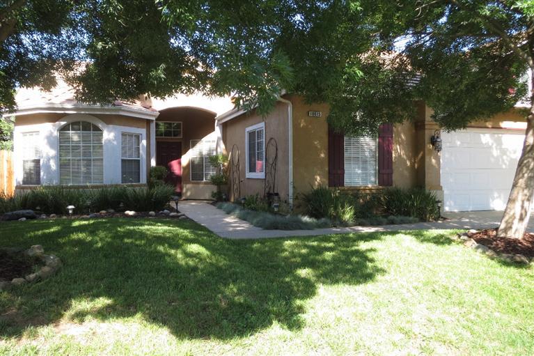 10615 E Fieldstone Ave, Clovis, CA 93619 photo 1
