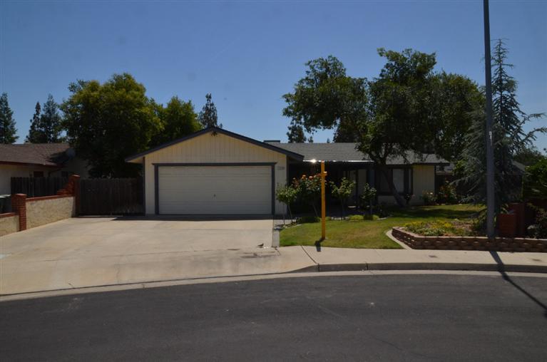 1658 Austin Ave, Clovis, CA 93611 photo 1