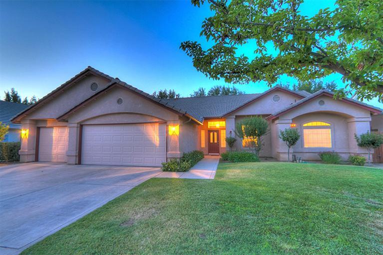 481 W Jordan Ave, Clovis, CA 93611 photo 1