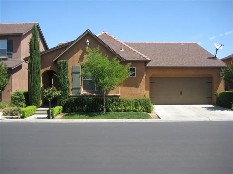 3659 Vermont Ln, Clovis, CA 93619 photo 1
