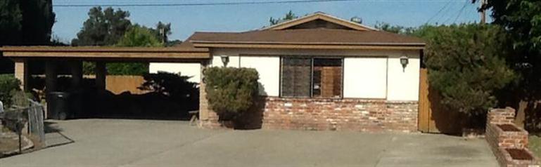 406 Vine St, Lemoore, CA 93245 photo 1