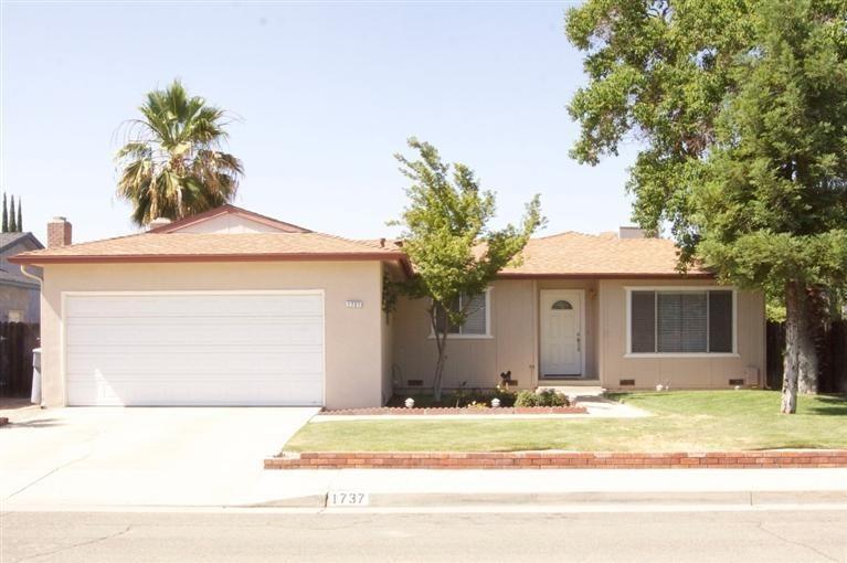 1737 Alamos Ave, Clovis, CA 93611 photo 1