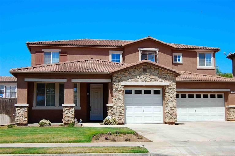 973 Pinewood Ave, Sanger, CA 93657 photo 1
