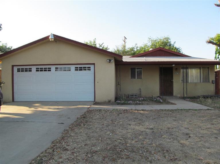 1072 Early Ave, Reedley, CA 93654 photo 1
