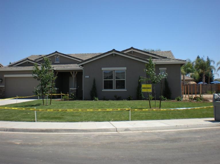 971 E Heidi Ave, Fowler, CA 93625 photo 1