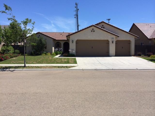 3260 Buckingham Ave, Clovis, CA 93619 photo 1
