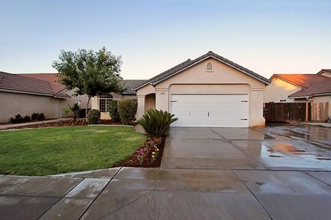 45 N Burgan Ave, Clovis, CA 93611 photo 1
