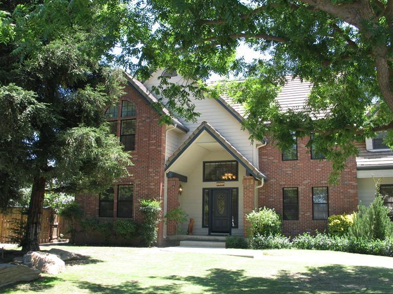 718 Athens Ave, Clovis, CA 93611 photo 1