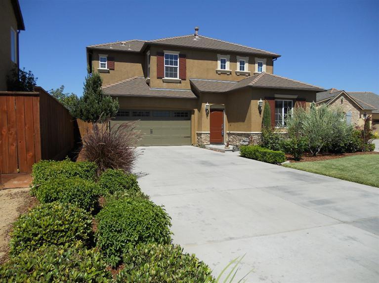 4279 Serena Ln, Clovis, CA 93619 photo 1