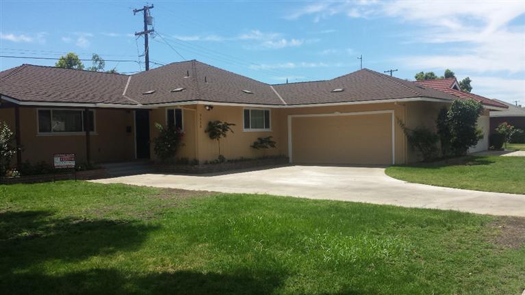 3038 E Willis Ave, Fresno, CA 93726 photo 1