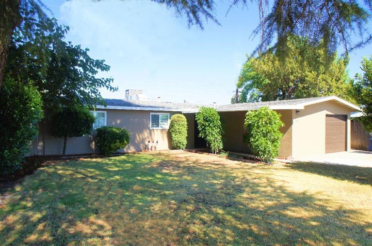 165 Rall Ave, Clovis, CA 93612 photo 1