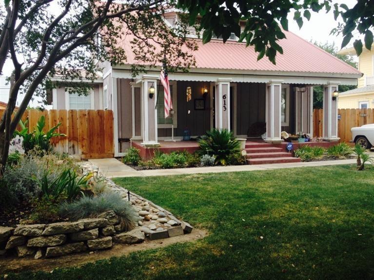 613 N G St, Madera, CA 93637 photo 1