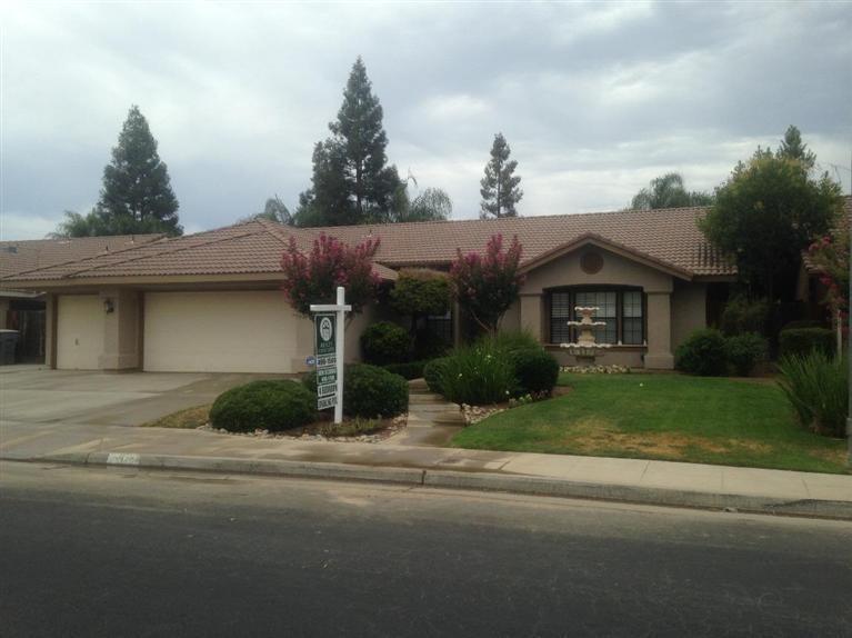 2045 Gibson Ave, Clovis, CA 93611 photo 1