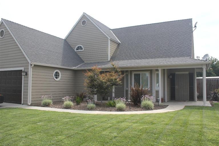 988 N Adler Ave, Clovis, CA 93611 photo 1