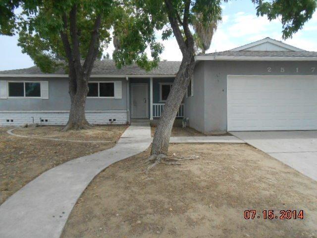 2517 Stanford Ave, Clovis, CA 93611 photo 1