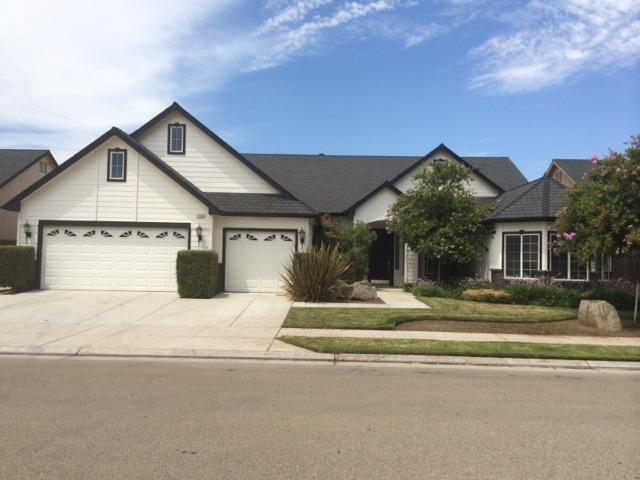 1734 N Cherry Ln, Clovis, CA 93619 photo 1