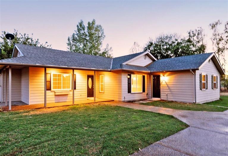 13693 E Pontiac Ave, Sanger, CA 93657 photo 1