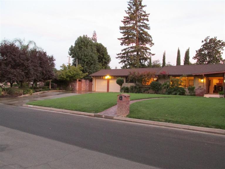 6355 E Lyell Ave, Fresno, CA 93727 photo 1