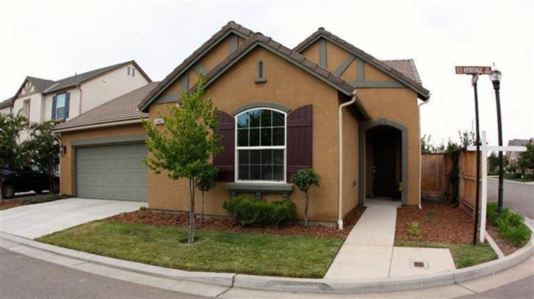 4083 Heritage Ln, Clovis, CA 93619 photo 1