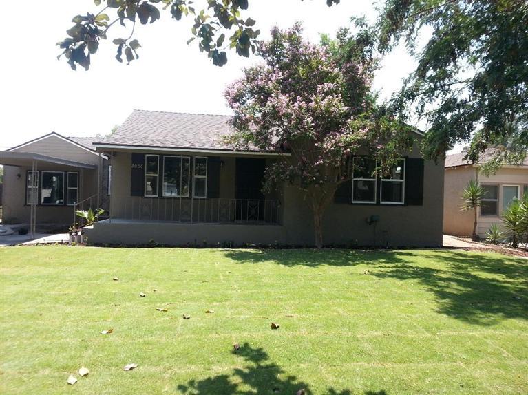 2006 E Brown Ave, Fresno, CA 93703 photo 1