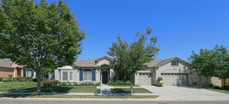 1983 N Ryan Ave, Clovis, CA 93619 photo 1