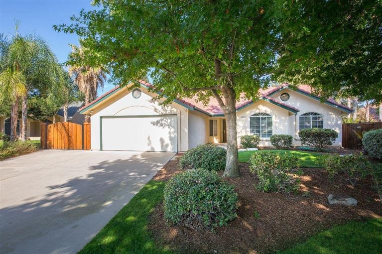 3217 Jasmine Ave, Clovis, CA 93611 photo 1