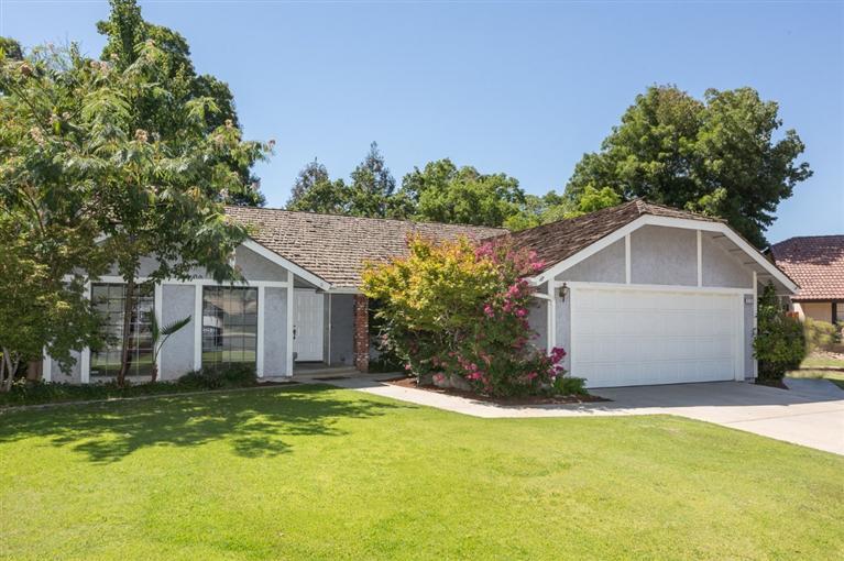 1132 Filbert Ave, Clovis, CA 93611 photo 1