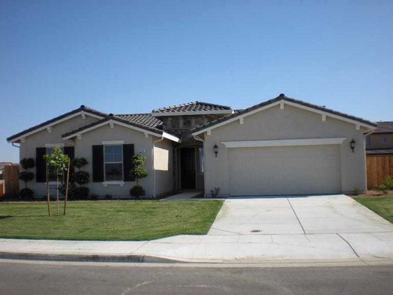 995 E Boornazian Ave, Fowler, CA 93625 photo 1