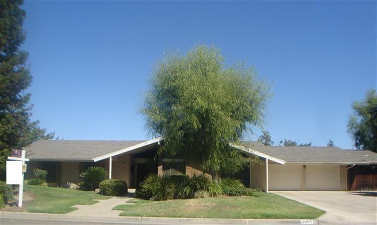 2085 Fairmont Ave, Clovis, CA 93611 photo 1