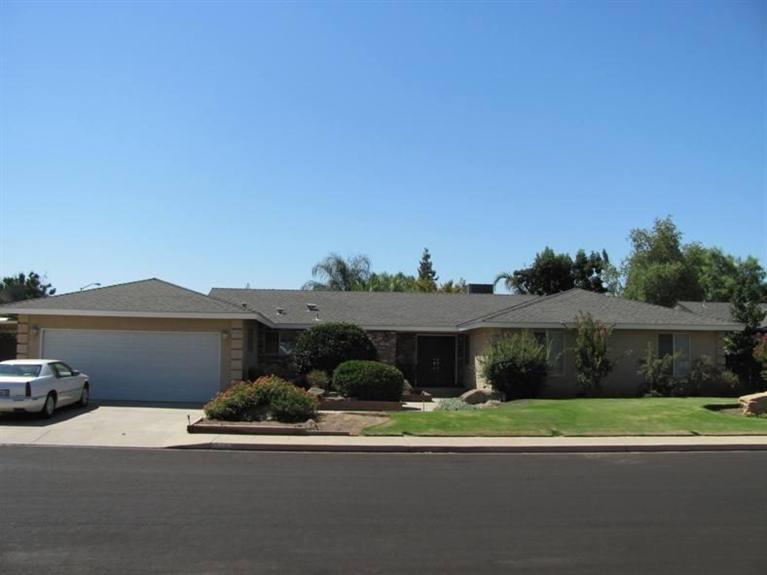 2142 Beverly Ave, Clovis, CA 93611 photo 1