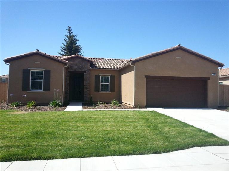 2350 E Richert, Clovis, CA 93611 photo 1