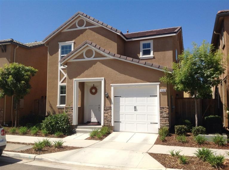 1532 N Dara Ave, Clovis, CA 93619 photo 1