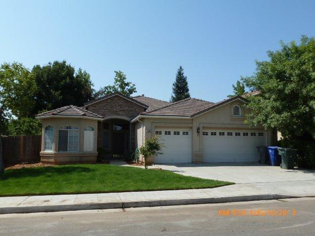 2396 Moody Ave, Clovis, CA 93619 photo 1