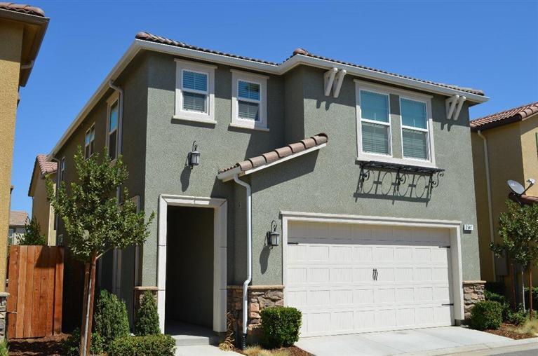 3641 Richmond Ave, Clovis, CA 93619 photo 1