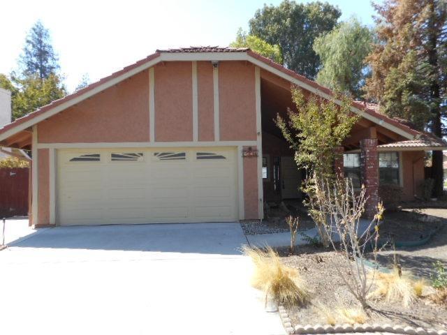2394 Lincoln Ave, Clovis, CA 93611 photo 1