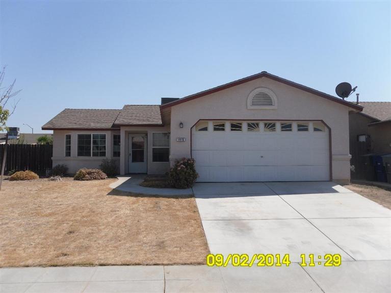 1915 Monroe Ave, Madera, CA 93638 photo 1