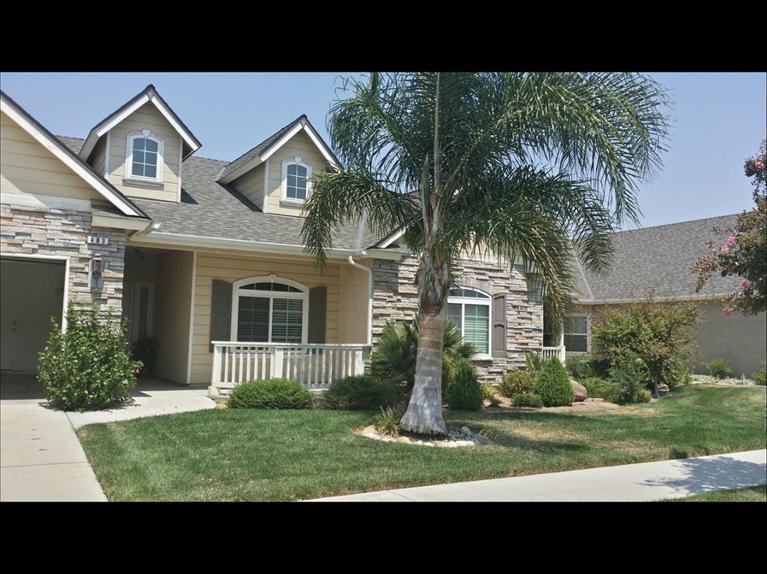 483 W Prescott Ave, Clovis, CA 93619 photo 1