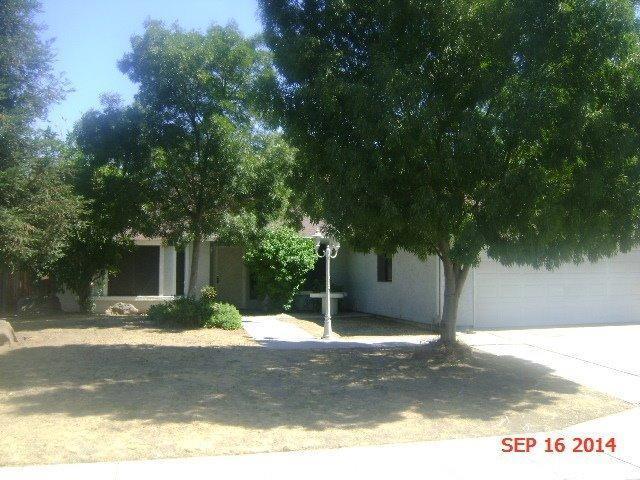 685 N Renn Ave, Clovis, CA 93611 photo 1
