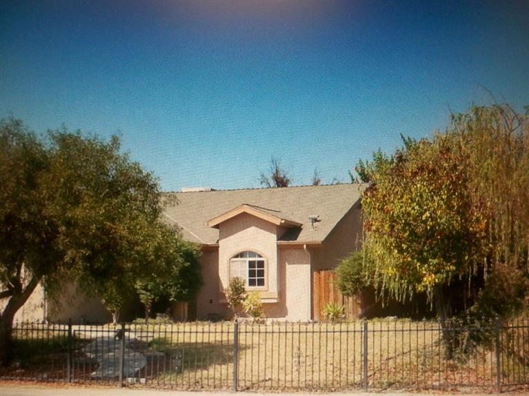 1597 Yip St, Firebaugh, CA 93622 photo 1