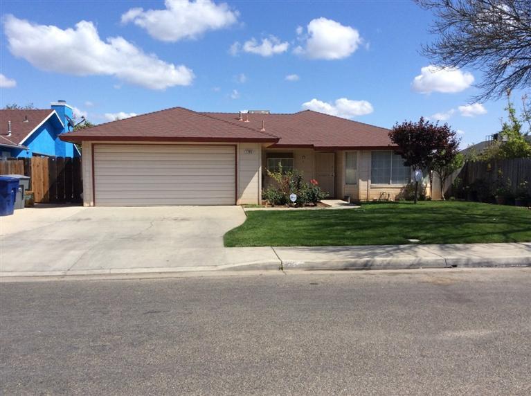 1295 Crystal Way, Madera, CA 93637 photo 1